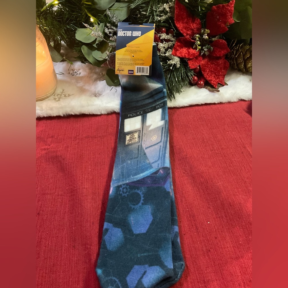 NWT DOCTOR WHO TARDIS SUBLIMATED SOCKS